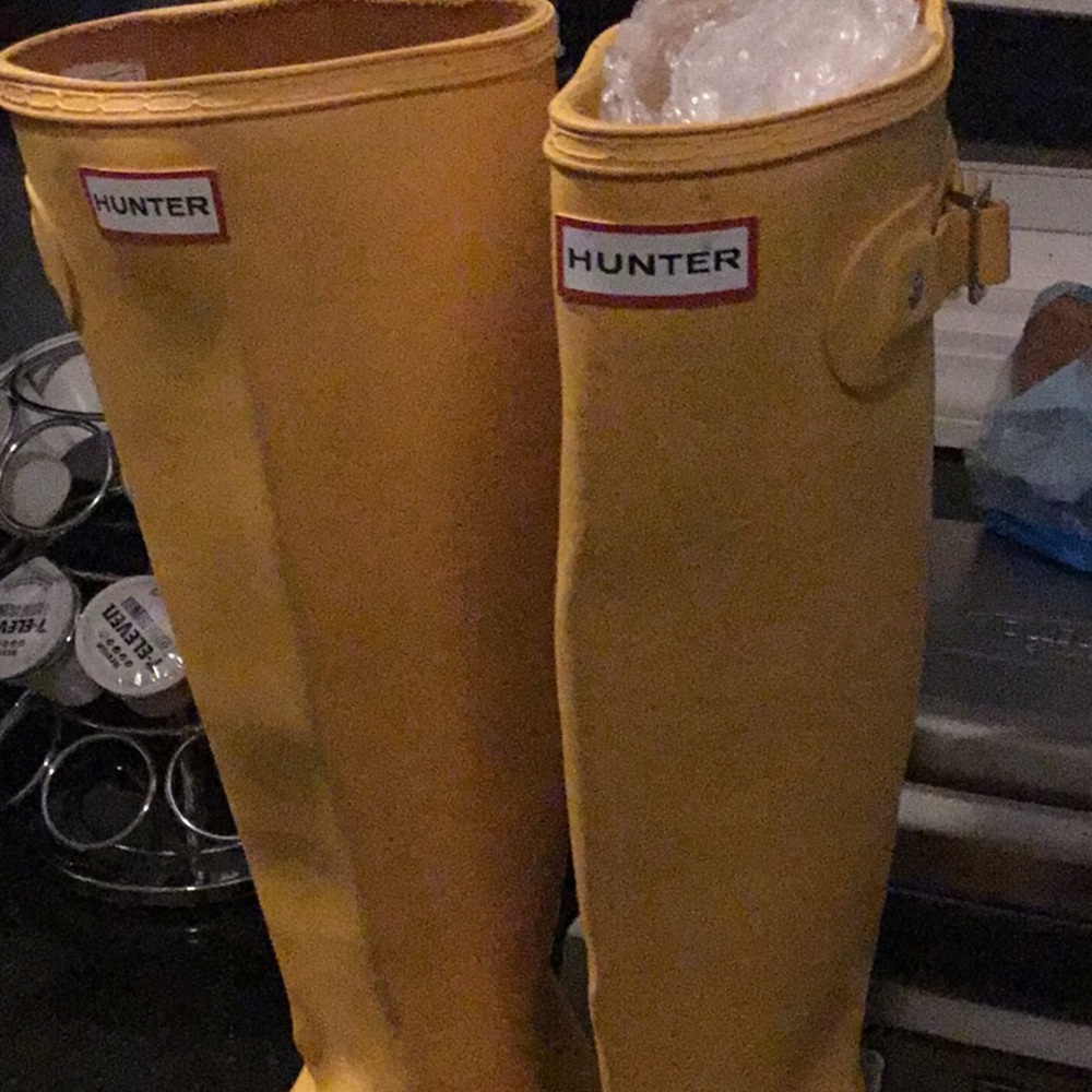 Hunter
Original Tour packable rain boot
Yellow
8,M